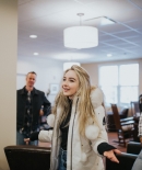 sabrinacarpenter-daily_281129.jpg