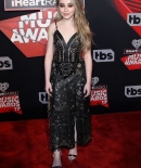 sabrinacarpenter-daily_281129.jpg