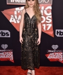 sabrinacarpenter-daily_2811529.jpg