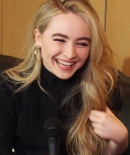 sabrinacarpenter-daily_28629.jpg