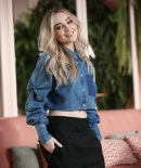 sabrinacarpenter-daily_28329.jpg