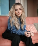 sabrinacarpenter-daily_28929.jpg