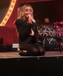 sabrinacarpenter-daily_2812229.jpg