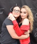 sabrinacarpenter-daily_287229.jpg