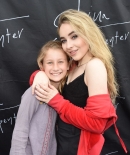 sabrinacarpenter-daily_288229.jpg