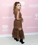 sabrinacarpenter-daily_285629.jpg