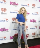 sabrinacarpenter-daily_281229.jpg