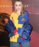 sabrinacarpenter-daily_28229.jpg