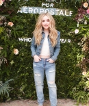 sabrinacarpenter-daily_28329.jpg