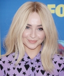 sabrinacarpenter-daily_281729.jpg