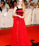 sabrinacarpenter-daily_28329.jpg