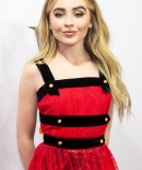 sabrinacarpenter-daily_284529.jpg