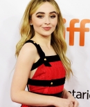 sabrinacarpenter-daily_285729.jpg