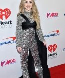 sabrinacarpenter-daily_288929.jpg