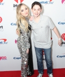 sabrinacarpenter-daily_283229.jpg