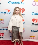 sabrinacarpenter-daily_281529.jpg