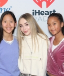 sabrinacarpenter-daily_281829.jpg