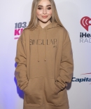 sabrinacarpenter-daily_281229.jpg