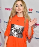 sabrinacarpenter-daily_28429.jpg