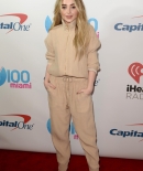 sabrinacarpenter-daily_281429.jpg