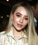 sabrinacarpenter-daily_28229.jpg