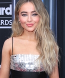 sabrinacarpenter-daily_2816829.jpg