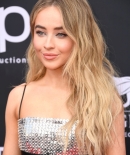 sabrinacarpenter-daily_28329.jpg