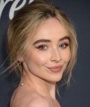 sabrinacarpenter-daily_281029.jpg