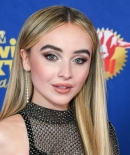 sabrinacarpenter-daily_28729.jpg