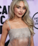 sabrinacarpenter-daily_286129.jpg