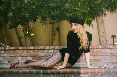 sabrinacarpenter-daily_283729.jpg