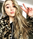 sabrinacarpenter-daily_2817129.jpg