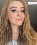 sabrinacarpenter-daily_2819929.jpg