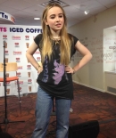 sabrinacarpenter-daily_2817529.jpg