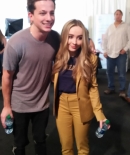 sabrinacarpenter-daily_282729.jpg