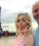 sabrinacarpenter-daily_287329.jpg