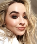 sabrinacarpenter-daily_2810729.jpg