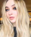 sabrinacarpenter-daily_2818329.jpg