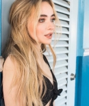 sabrinacarpenter-daily_281829.jpg