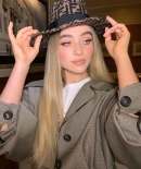 sabrinacarpenter-daily_2815929.jpg