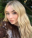 sabrinacarpenter-daily_284429.jpg