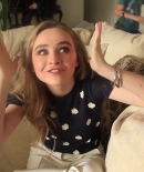 sabrinacarpenter-daily_284529.jpg