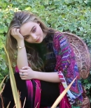 sabrinacarpenter-daily_282829.jpg