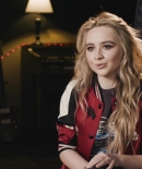 sabrinacarpenter-daily_283729.jpg