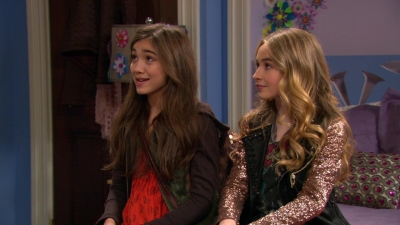 sabrinacarpenter-daily_282129.jpg