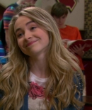 sabrinacarpenter-daily_282429.jpg