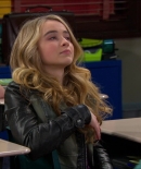 sabrinacarpenter-daily_282229.jpg