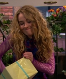 sabrinacarpenter-daily_281029.jpg