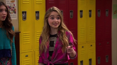 sabrinacarpenter-daily_283229.jpg