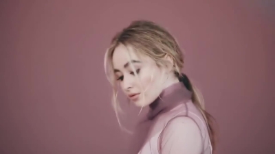 sabrinacarpenter-daily_28929.jpg